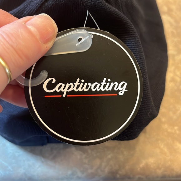 NWT Univeristy of Arizona Wildcats Baseball Cap - Picture 3 of 6